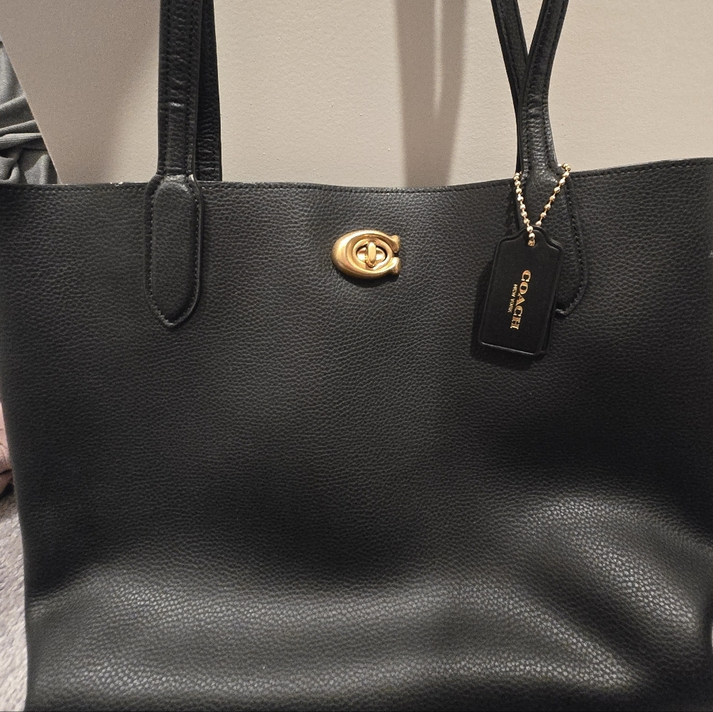 COACH Willow Totebag